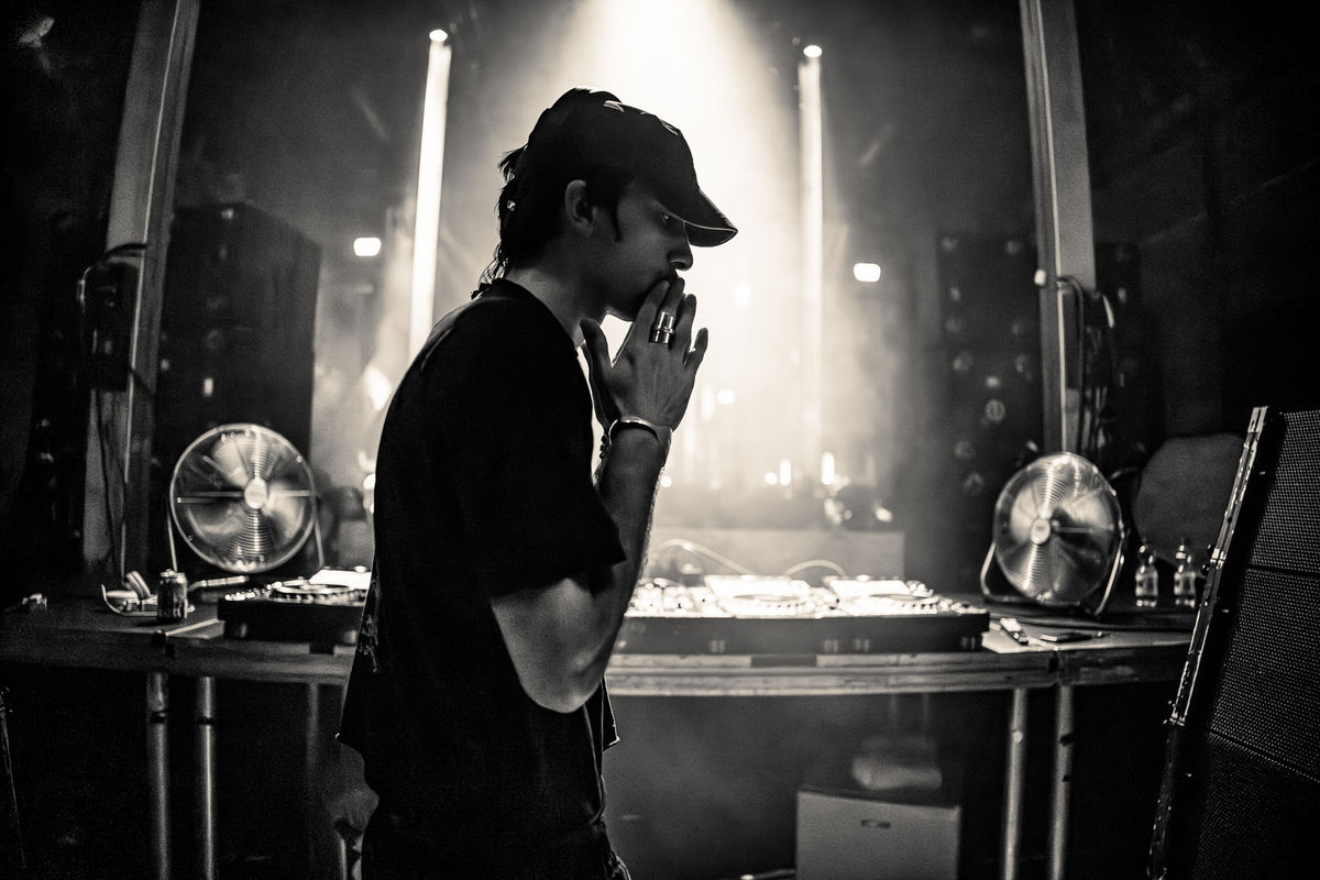 Loading... just a sec